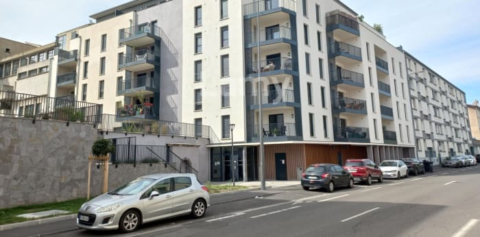 Image 1 sur 9 - Appartement  ·  Location · Clermont Ferrand (63000) · 3 pièces · 63m²