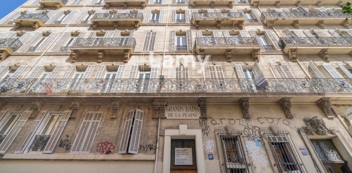 Image 1 sur 15 - Bureaux  ·  Location · Marseille (13001) · 484m²