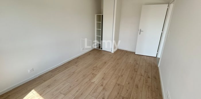 Image 1 sur 8 - Appartement  ·  Location · Mulhouse (68200) · 2 pièces · 46m²
