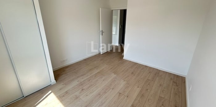 Image 8 sur 15 - Appartement  ·  Location · Mulhouse (68200) · 4 pièces · 79m²