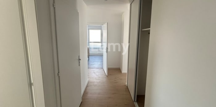 Image 1 sur 15 - Appartement  ·  Location · Mulhouse (68200) · 4 pièces · 79m²