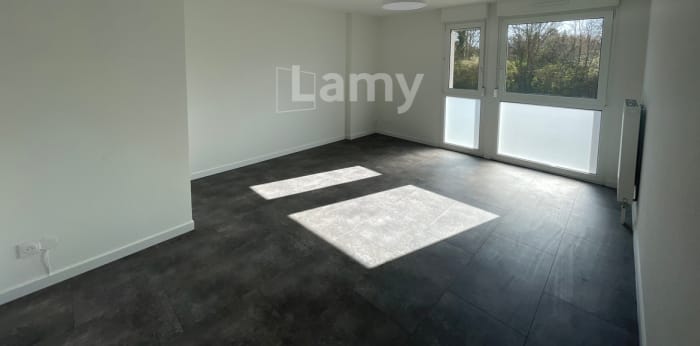 Image 1 sur 8 - Appartement  ·  Location · Strasbourg (67000) · 2 pièces · 39m²