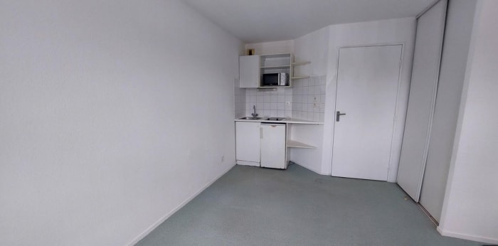 Image 2 sur 4 - Appartement  ·  Location · Tours (37000) · 1 pièce · 19m²