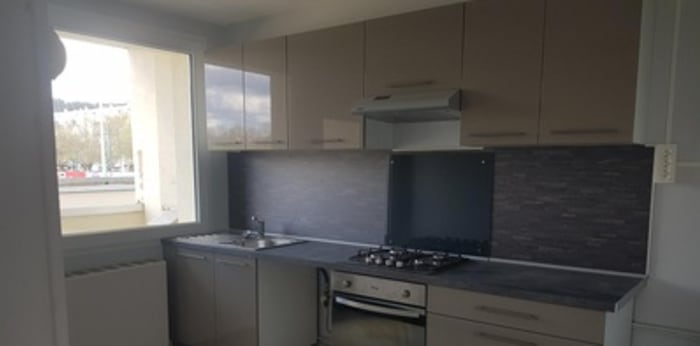Image 1 sur 15 - Appartement  ·  Location · Vesoul (70000) · 4 pièces · 85m²