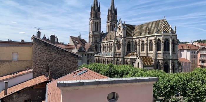 Image 1 sur 10 - Appartement  ·  Location · Voiron (38500) · 3 pièces · 72m²
