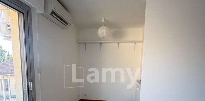 Image 6 sur 8 - Appartement  ·  Location · Orange (84100) · 1 pièce · 22m²