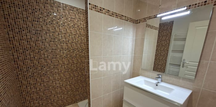 Image 3 sur 11 - Maison/villa  ·  Location · Couternon (21560) · 4 pièces · 98m²