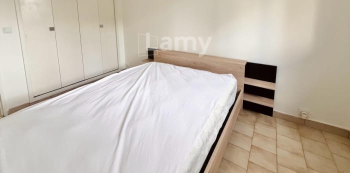Image 16 sur 22 - Appartement  ·  Location · Aix En Provence (13100) · 3 pièces · 68m²