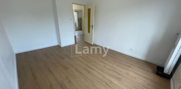 Image 3 sur 6 - Appartement  ·  Location · Strasbourg (67100) · 2 pièces · 48m²