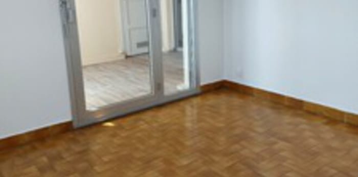 Image 24 sur 24 - Appartement  ·  Location · Nimes (30900) · 2 pièces · 46m²