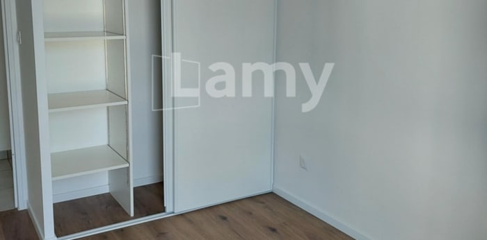 Image 6 sur 7 - Appartement  ·  Location · Tours (37000) · 4 pièces · 80m²