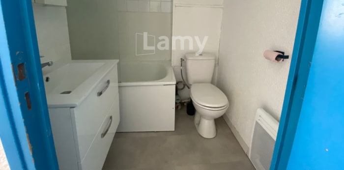 Image 4 sur 6 - Appartement  ·  Location · Lille (59800) · 1 pièce · 14m²