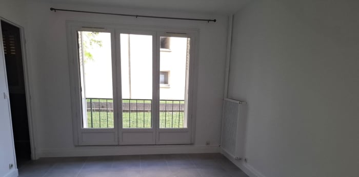 Image 1 sur 2 - Appartement  ·  Location · St Maur Des Fosses (94100) · 1 pièce · 28m²