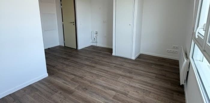 Image 2 sur 5 - Appartement  ·  Location · Aytre (17440) · 1 pièce · 19m²
