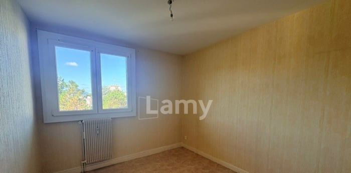 Image 7 sur 10 - Appartement  ·  Location · Besancon (25000) · 4 pièces · 68m²