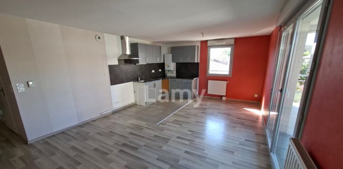 Image 2 sur 12 - Appartement  ·  Location · Clermont Ferrand (63000) · 3 pièces · 65m²