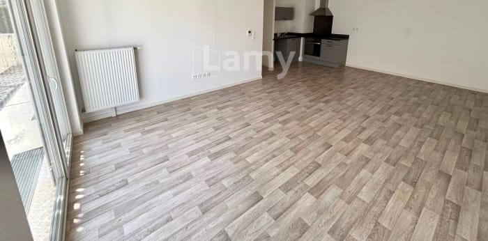 Image 2 sur 11 - Appartement  ·  Location · Strasbourg (67200) · 4 pièces · 81m²
