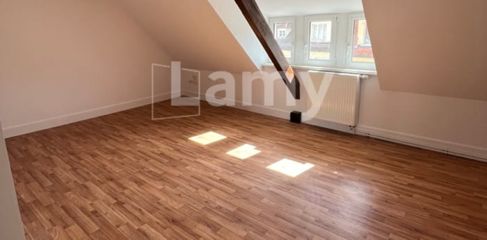 Image 1 sur 5 - Appartement  ·  Location · Strasbourg (67100) · 3 pièces · 64m²