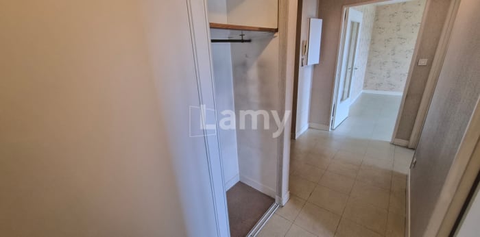 Image 6 sur 11 - Appartement  ·  Location · Auxerre (89000) · 2 pièces · 58m²