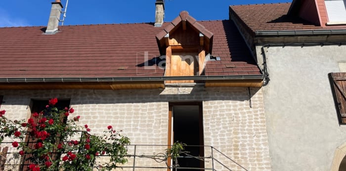 Image 1 sur 9 - Maison/villa  ·  Location · Courbouzon (39570) · 2 pièces · 35m²
