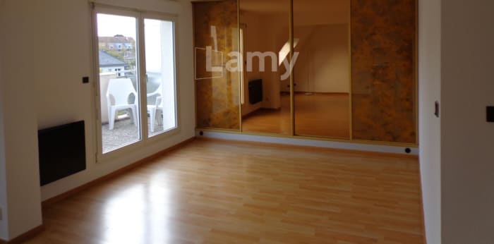 Image 1 sur 3 - Appartement  ·  Location · Strasbourg (67000) · 3 pièces · 61m²