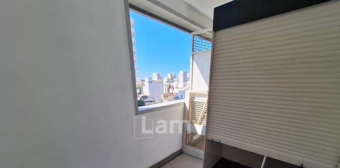 Image 8 sur 9 - Appartement  ·  Location · Marseille (13003) · 2 pièces · 47m²