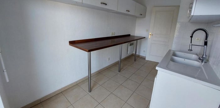 Image 3 sur 9 - Appartement  ·  Location · Le Pontet (84130) · 2 pièces · 48m²