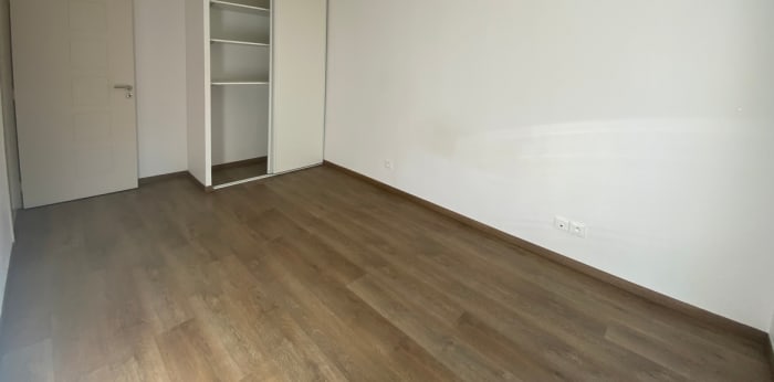 Image 12 sur 17 - Appartement  ·  Location · Sathonay Camp (69580) · 3 pièces · 64m²