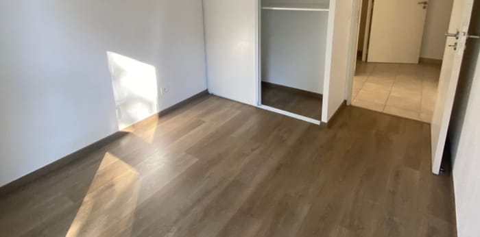 Image 11 sur 17 - Appartement  ·  Location · Sathonay Camp (69580) · 3 pièces · 64m²
