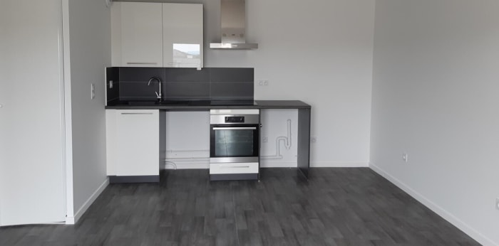 Image 2 sur 8 - Appartement  ·  Location · St Louis (68300) · 2 pièces · 44m²