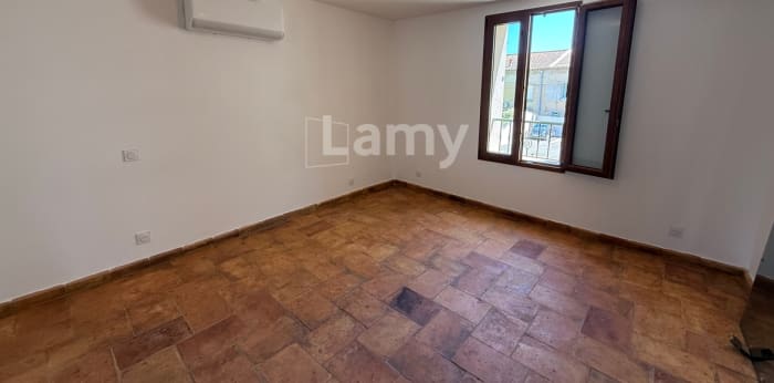 Image 9 sur 14 - Appartement  ·  Location · Maillane (13910) · 3 pièces · 61m²