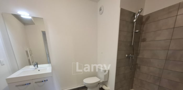Image 3 sur 4 - Appartement  ·  Location · Notre Dame De Bondeville (76960) · 2 pièces · 41m²