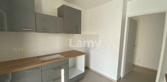 Image 4 sur 7 - Appartement  ·  Location · Lyon 08 (69008) · 2 pièces · 56m²
