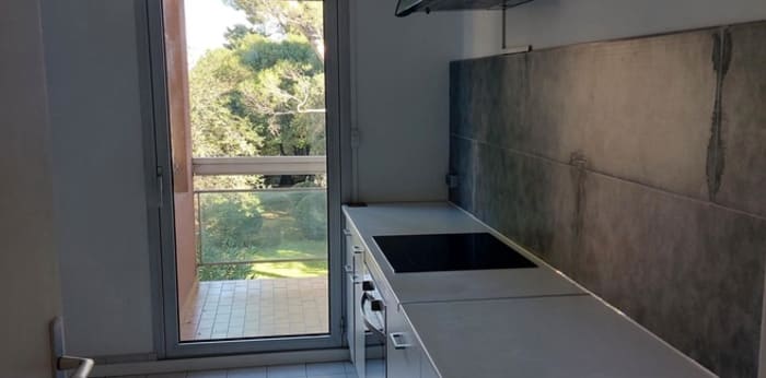 Image 24 sur 24 - Appartement  ·  Location · Nimes (30900) · 2 pièces · 58m²