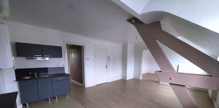 Image 5 sur 7 - Appartement  ·  Location · Reims (51100) · 2 pièces · 55m²