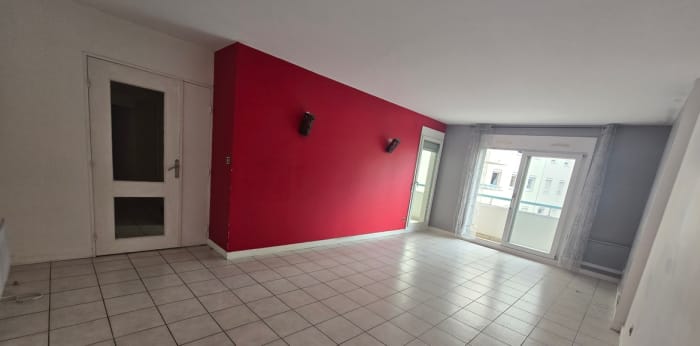 Image 2 sur 14 - Appartement  ·  Location · Lyon 07 (69007) · 3 pièces · 71m²