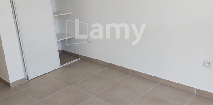 Image 5 sur 9 - Appartement  ·  Location · Avignon (84000) · 4 pièces · 80m²