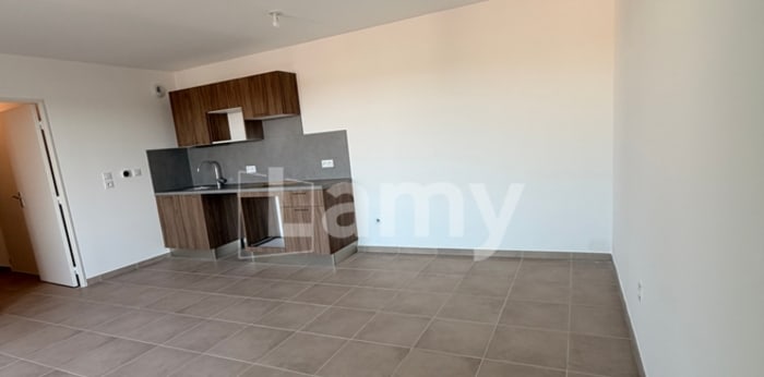 Image 2 sur 8 - Appartement  ·  Location · Avignon (84000) · 3 pièces · 65m²