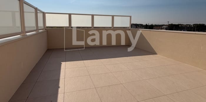 Image 7 sur 8 - Appartement  ·  Location · Avignon (84000) · 3 pièces · 64m²