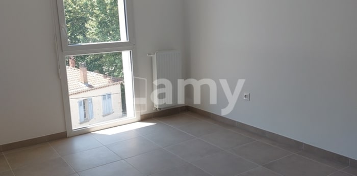 Image 5 sur 7 - Appartement  ·  Location · Avignon (84000) · 3 pièces · 66m²