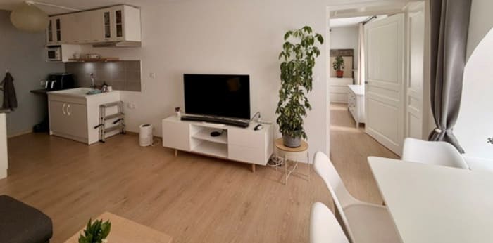 Image 4 sur 8 - Appartement  ·  Location · Hauts De Bienne (39400) · 2 pièces · 50m²
