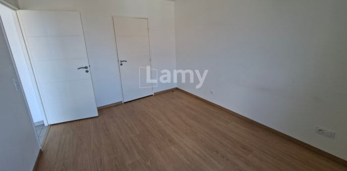 Image 6 sur 9 - Appartement  ·  Location · Clermont Ferrand (63000) · 2 pièces · 40m²