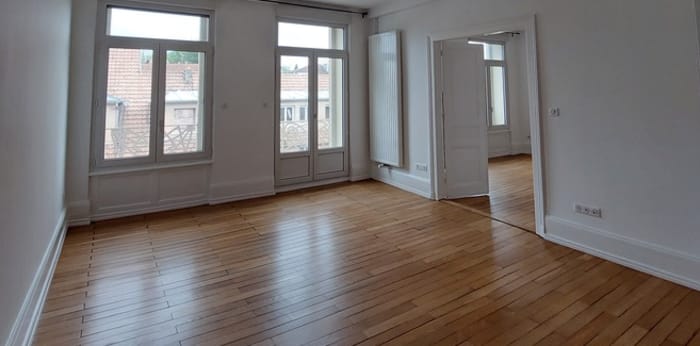 Image 2 sur 14 - Appartement  ·  Location · Belfort (90000) · 6 pièces · 200m²