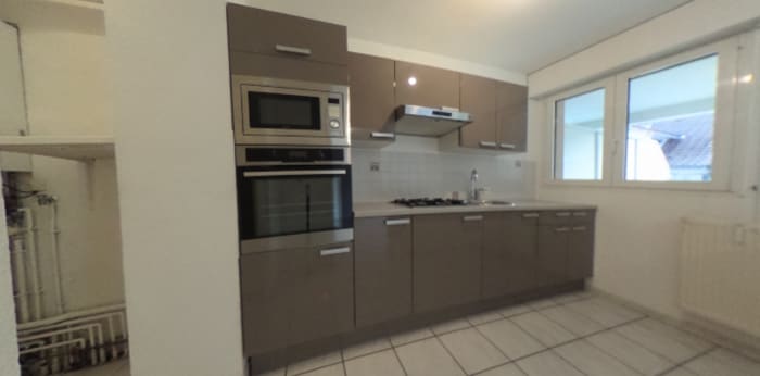 Image 1 sur 8 - Appartement  ·  Location · Voiron (38500) · 5 pièces · 99m²