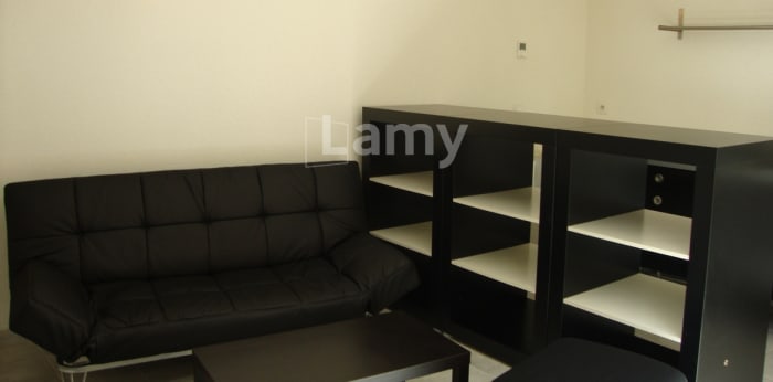 Image 4 sur 8 - Appartement  ·  Location · Nimes (30900) · 1 pièce · 25m²
