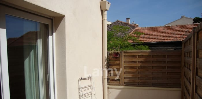 Image 1 sur 8 - Appartement  ·  Location · Nimes (30900) · 1 pièce · 25m²