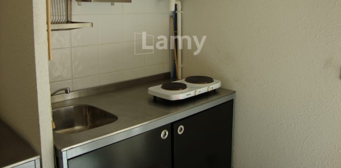 Image 7 sur 8 - Appartement  ·  Location · Nimes (30900) · 1 pièce · 25m²