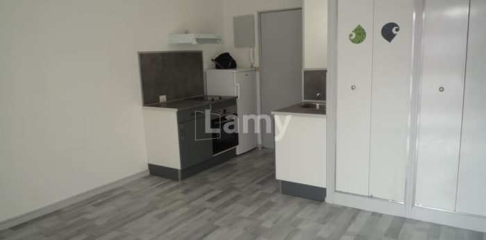 Image 1 sur 5 - Appartement  ·  Location · Vandoeuvre Les Nancy (54500) · 1 pièce · 21m²