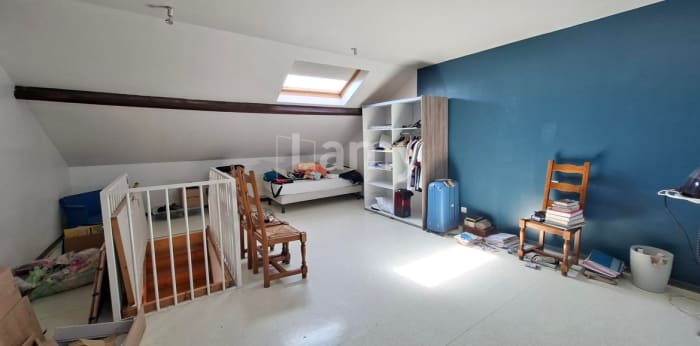 Image 7 sur 19 - Maison/villa  ·  Location · Aulnoy Lez Valenciennes (59300) · 6 pièces · 200m²