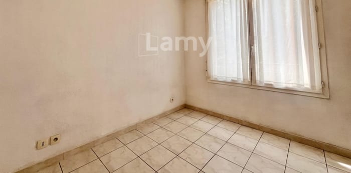 Image 5 sur 7 - Appartement  ·  Location · Aix En Provence (13090) · 2 pièces · 27m²